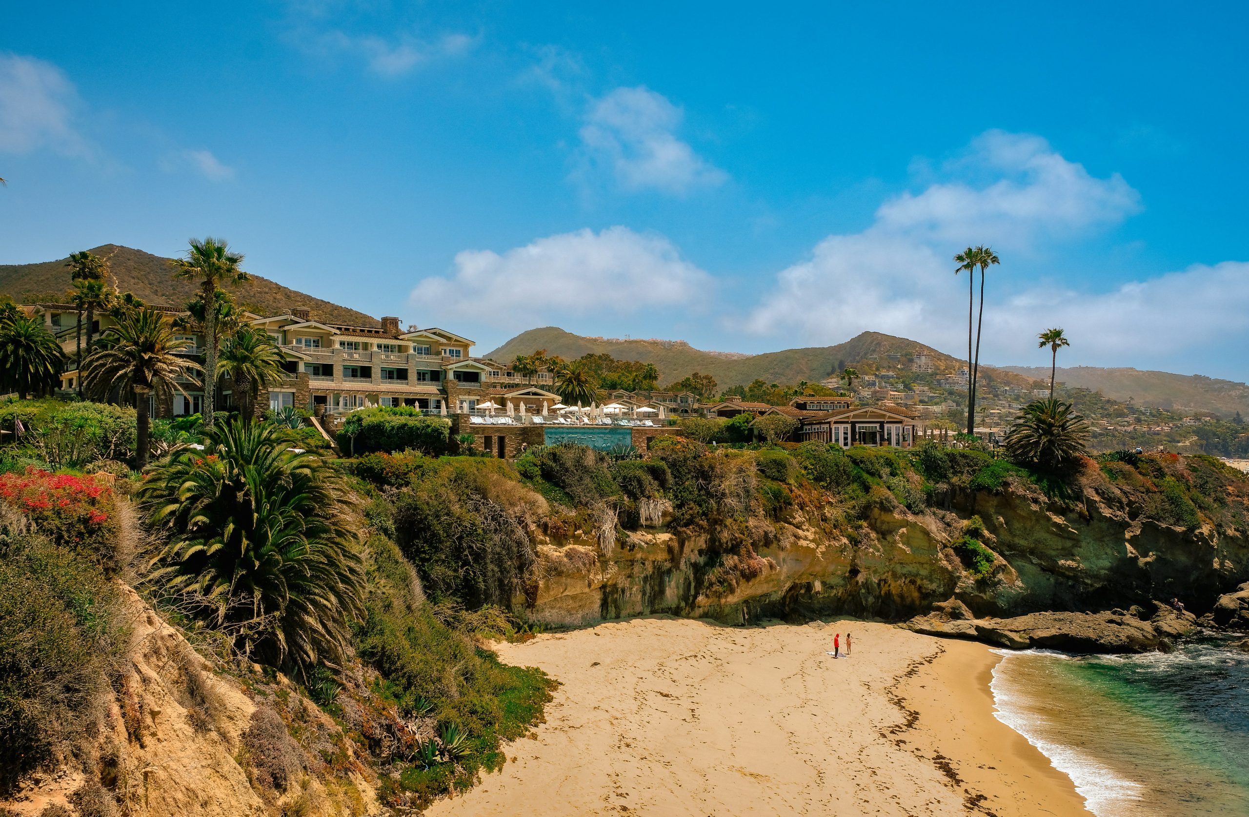 daniel-salcius-CGWykKN59bk-unsplash